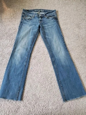 Pantalones de mezclilla American Eagle de tiro bajo 2009 Favorite Boyfriend talla 4 Foto 1 de 4