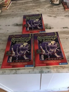 1 Into The Jaws Of Doom ￼GIVE YOURSELF GOOSEBUMPS # 1 By RL STINE 1998 - Bild 1 von 10