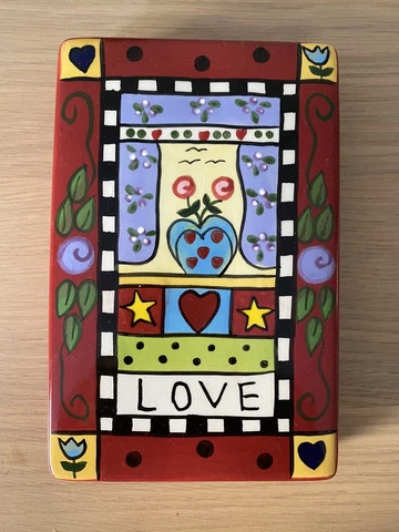 Csara by Bird Brain 2003 Ceramic Wall Hanging LOVE Handpainted Floral Red Cover