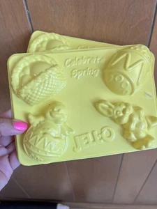 Jello Jell-O Jigglers Celebrate Spring Yellow Ostern Formen 2er Set - Bild 1 von 2