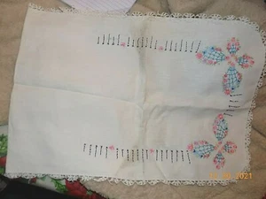 Vintage bestickter Schmetterling Tischläufer - Bild 1 von 2