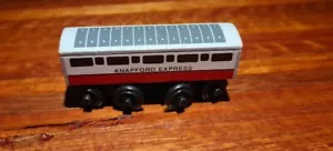 Knapford Express Coach 4 Thomas Wooden Railway Trains In Very Good Condition - Picture 1 of 5