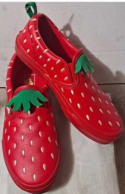 NEW VANS Off the Wall Kids Girls Classic Slip-On Strawberry Shoes Size 3 - Image 1 of 4