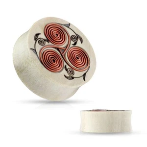 Piercing plug en bois de crocodile motif floral tribal - Picture 1 of 1