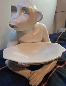Weißer Keramik Affe sitzend mit Tablett Figur schwer - Bild 1 von 5
