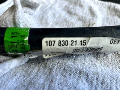 107 830 2115 Mercedes-Benz W107 Chas linha CA - Imagem 1 de 4