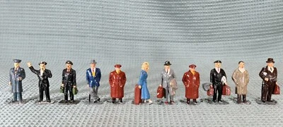 Timpo Ferrocarril Ferrocarril Pasajeros Civiles Lote de 11 Figuras Juguete Posguerra Foto 1 de 4