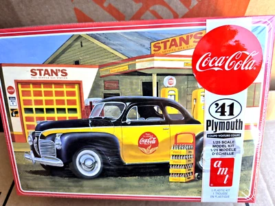 AMT 1:25 Coca-Cola 41 Plymouth Coupe W/ 4 Bottle Crates Plastic Model Kit 1197 - Image 1 of 4