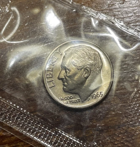 1965 Roosevelt Dime, Uncirculated *IN CELLO FROM SPECIAL MINT SET* (SMS) Cover