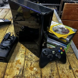 Xbox 360 S Console Black Model 1439 With Controller Cables 10 Games Works - Picture 1 of 10