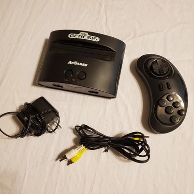 Mini consola AtGames Sega Genesis Classic con 80 juegos integrados con 1 controlador Foto 1 de 4