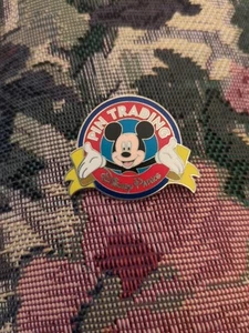 Keep on Tradin' Mystery Collection - Mickey Mouse Pin (Full Color) PP82302 LR - Picture 1 of 2