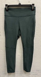 Leggings Outdoor Voices talla mediana 7/8 en verde cazador - Imagen 1 de 3