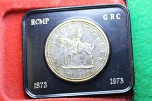 * 1973 PLATA DÓLAR CANADIENSE MONTADO POLICÍA MONTAÑA CANADÁ EN ESTUCHE DAÑADO - Imagen 1 de 5