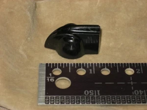 Chicken Beak Knob, Dakaware, with ridged back, qty of 1 - Picture 1 of 3