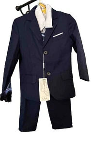 Yuan Lu Boys Suit Set, 3 - Picture 1 of 10