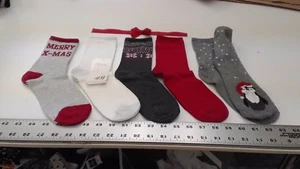 NUEVOS CON ETIQUETAS H&M Niñas Calcetines NAVIDAD 5 UNP 8-9.5 - Imagen 1 de 1
