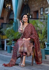 Women Maroon Plus Size Embellished  Bagru Printed Kurta Top & Pants With Dupatta - Picture 1 of 7