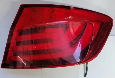 Оригинальный задний правый задний фонарь для BMW F10 535xi 2011–2013 годов выпуска - Изображение 1 из 2