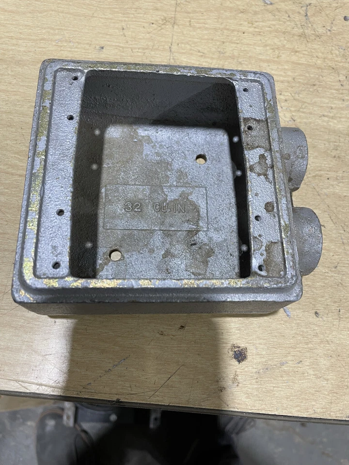 APPLETON FSS 1” 2 GANG CAST IRON MALLEABLE UNILET  B298 - Image 1 of 1