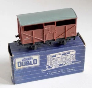 HORNBY DUBLO (32021) SUPER DETAIL (SD6) 8 TON CATTLE  WAGON BR (BOXED) - Picture 1 of 12