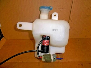 KIA SEDONA 2001-2006 VENTANA TRASERA LAVADORA BOTELLA DEPÓSITO CON BOMBA - Imagen 1 de 1