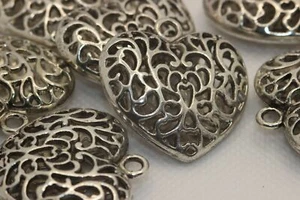 Tibetan Antique Silver Heart Pendant, 35mm long, 34.5mm wide, 11mm thick, hole: - Picture 1 of 2