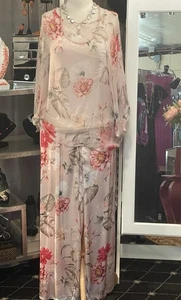 MODA SETA - CONJUNTO SEDA ITALIA ROSA Y BLANCO CON FLORES Y HOJAS -Nuevo con etiquetas.$226,00 Talla L - Imagen 1 de 8
