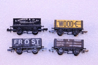 Vagones de carbón Farish Peco Private Owners calibre N Foto 1 de 3