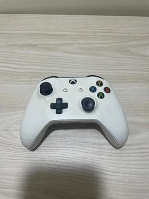 Joystick BIANCO - Controller per XBOX ONE - Originale Microsoft - RICAMBI - Immagine 1 di 4