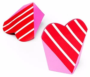Sizzix Heart Box Bigz L die #A11160 Retail $34.99 One Piece assembly, SO UNIQUE! - Picture 1 of 3