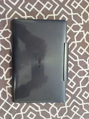 ASUS Transformer Book 100TA 10.1" portatile con Win8.1 Perfette Condizioni  - Immagine 1 di 4