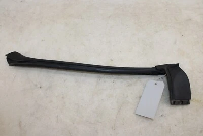 Chevrolet Camaro 2016-2024 puerta derecha sello meteorológico 246649263 OEM JD16 Foto 1 de 4