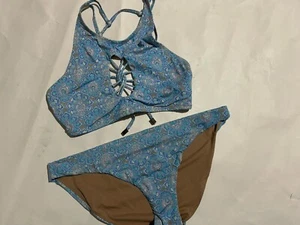 Radio Fiji Women’s Two Piece Halter Swimsuit Blue Floral Sz Medium - Picture 1 of 7