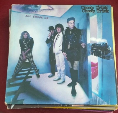 vinyle 33 tours Cheap Trick All Shook Up 1980 VG++ - Photo 1/4