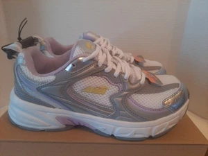 NUEVO EN CAJA Zapatilla deportiva Avia 5000 para mujer talla 7 ancha plateada púrpura cuero y malla - Imagen 1 de 11