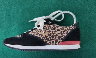 Mossimo Supply Tenis Tenis Estampado Leopardo Zapatos Atléticos Talla EE. UU. 7.5 Con Cordones Foto 1 de 4