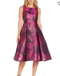 ADRIANNA PAPELL wadenlanges Jacquardkleid Metallic Blumen Magenta GRÖSSE 12 - Bild 1 von 2