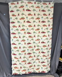 Garnet Hill Holiday Lightweight Down Alternative Quilted Blanket 52" x 80" - Picture 1 of 6