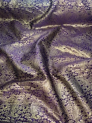 1 mtr dark purple/gold paisley print brocade jacquard fabric..50” wide (127cm) - Image 1 of 4