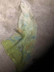 Butterfly Scarf Wrap Lightweight-Versatile In Pastel Colours-Beautiful Bargain - Bild 1 von 9