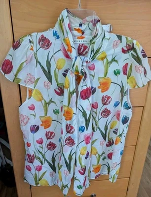 alice & olivia jeannie bow collar floral blouse size medium  - Image 1 of 4