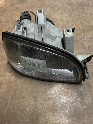 Renault Clio Scheinwerfer rechts Halogen 086197 Valeo - Bild 1 von 4