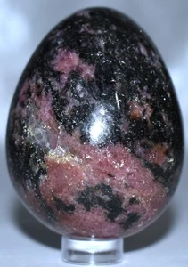 Rhodonit Ei mit Ständer 2,41"/238 Gramm - Bild 1 von 4