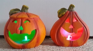 HALLOWEEN SET OF 2 PUMPKIN ORNAMENTS LIGHT UP 12x12cm EACH - Picture 1 of 3