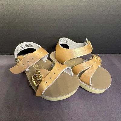 Sandalias de cuero Sea Wees para niños pequeños talla 2 - Sandalias de verano con correa con hebilla tostada Foto 1 de 4