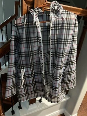 Chaqueta de lluvia con capucha Burberry Classic Check talla 6 nueva con etiquetas Foto 1 de 3