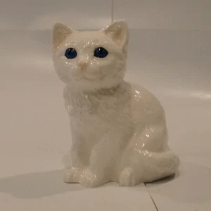 John Beswick Kitten White Figure JBTA5W - Picture 1 of 1