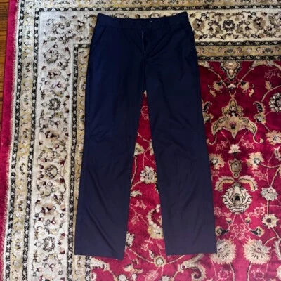 Izod 男式 32 x 32 海军蓝格子高尔夫裤风格 45FF214 (M8) — 第 1/4 张图片