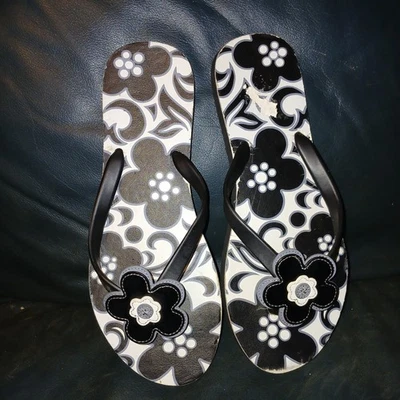 Chanclas Vera Bradley Talla Grande (9-10) Mujer’s Negro Blanco Floral 3D Flor  Foto 1 de 4